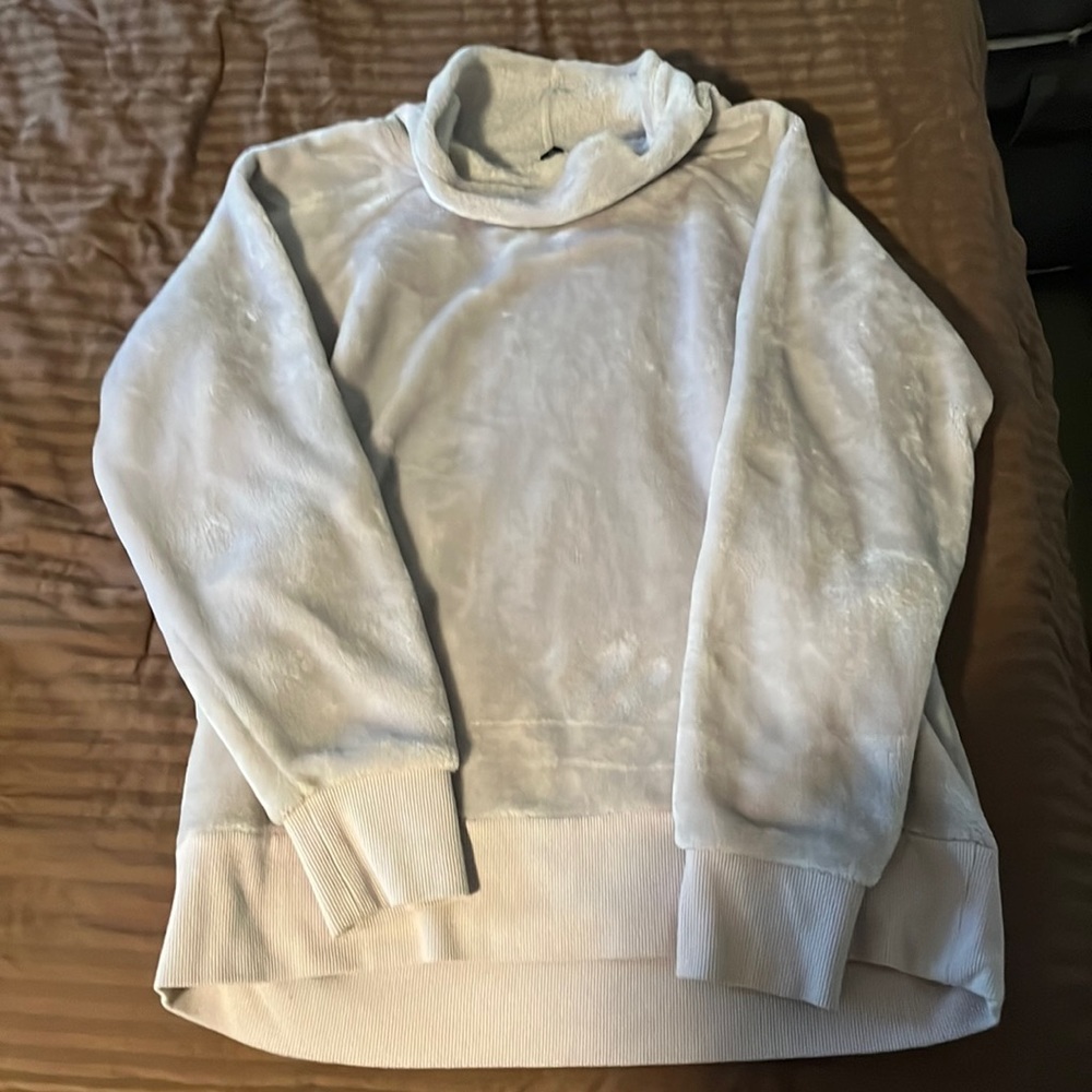 Gaiam velour top
